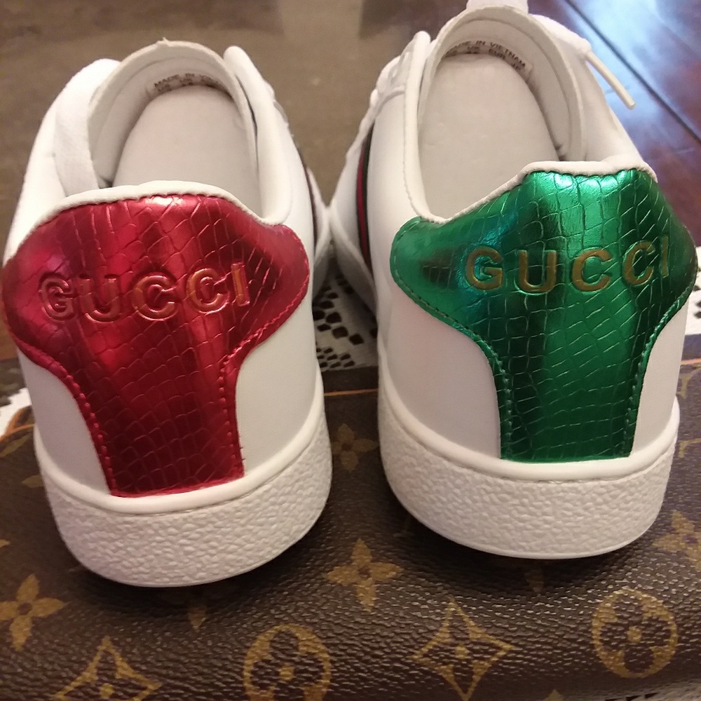 Shoes - Picture 3 of 4